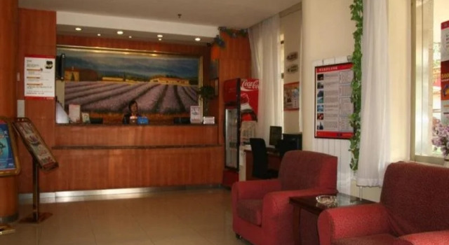 Hanting Express Qingdao Railway Station