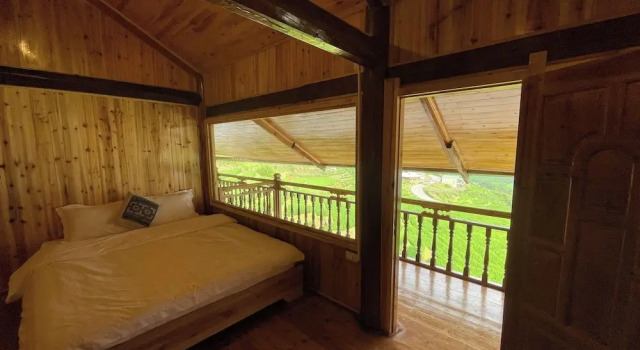 Двухместный номер Economy с балконом и с видом на горы Bees Homestay Sapa & Trekking