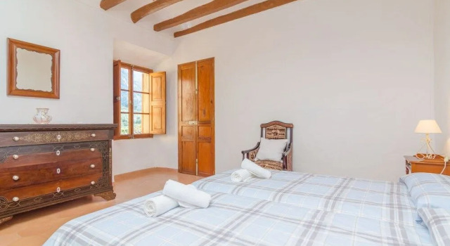 ES Poador, Book Hotel  