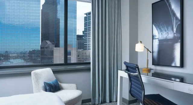 Номер Standard The Lofton Hotel Minneapolis, Tapestry Collection by Hilton