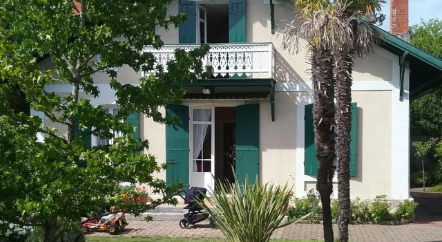 Villa Winter city Arcachon sleeps 10, Забронировать Вилла Виллы Бассен-д'Аркашон, Вилла