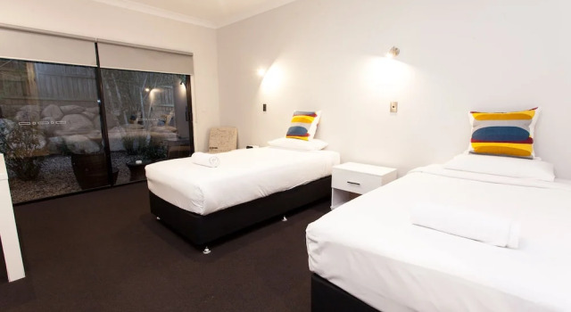 Monolocale triplo Executive Springwood Motor Inn