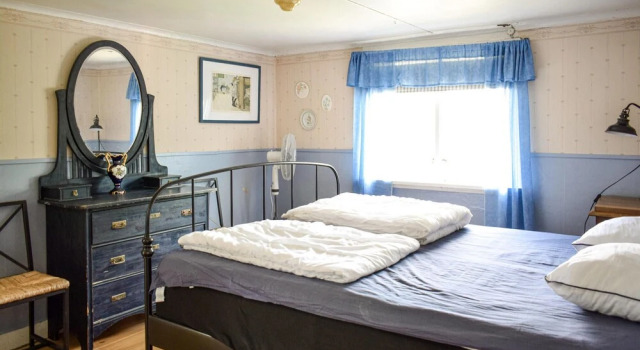 Nice Home in Vimmerby With 4 Bedrooms, Book Hotel Hoteller i Storebro med parkering, Parkering