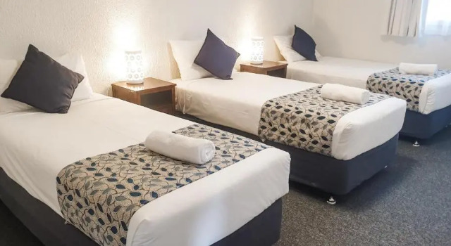 Люкс с 2 комнатами Pottsville Beach Motel