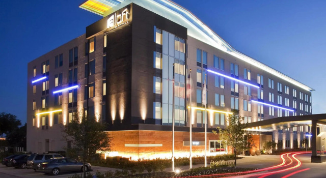 Номер Standard Aloft by Marriott Plano