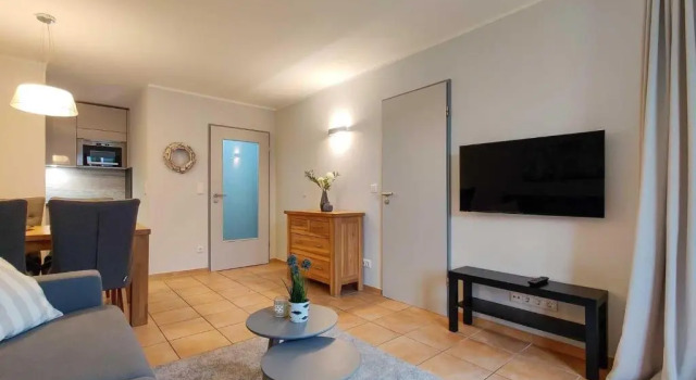 Ferienwohnung-11-mit-Terrasse-und-Strandkorb-am-Strand-Haus-Hohe-Worth-Duhnen