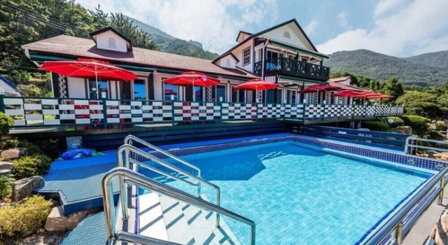 Jeongwon Beach Pension
