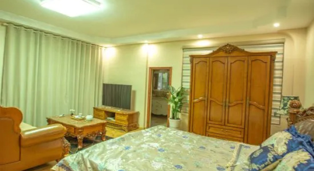 Люкс Deluxe Kunming Lanyuan Homestay