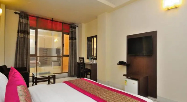 Двухместный номер Deluxe (No Window) Hotel Shanti Villa- New Delhi Railway Station