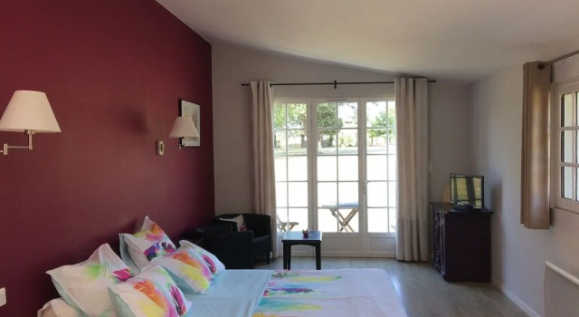 Chambres d'hôtes Le Moulin de Vrin, Rezerwuj Hotel Hotele w Cher z parkingiem, Parking