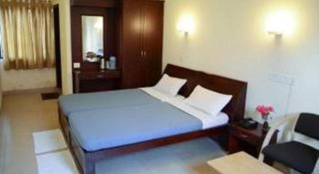 Manakkil Tourist Home, Забронировать Отель Отели штата Кералы с парковкой, Парковка