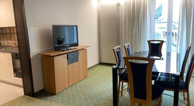 Neptun 3 - im Zentrum von Bad Ragaz, mit kl. Balkon, Varaa Hotelli Bad Ragaz Heidiland