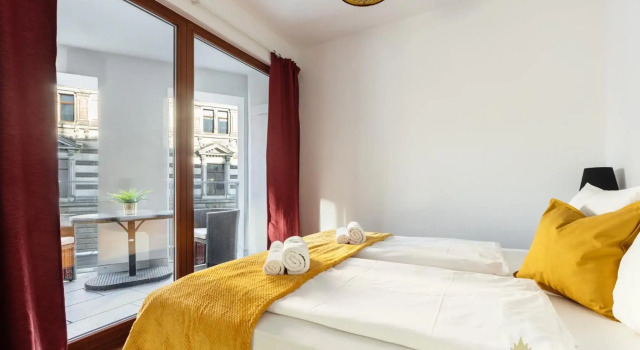 Pineapple Apartments Palais am Neumarkt, Book Apartment Dresden 