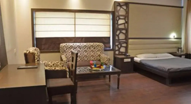 Hotel Raj Continental, Book Hotel Amritsar Punjab