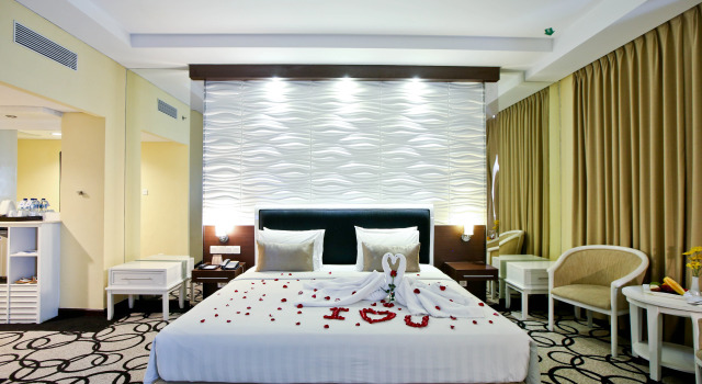 Полулюкс Hotel New Saphir Yogyakarta