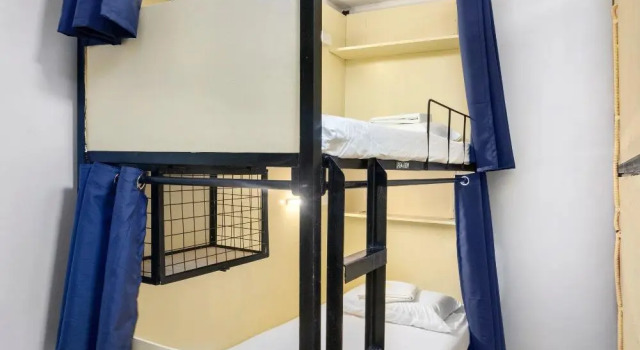 Кровать в общем номере Nomad's Hub Coliving Hostel Cebu
