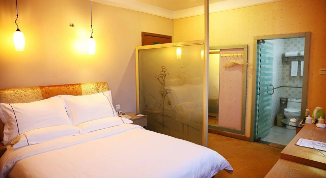 Junyi Hotel, Boek Hotel Hotels in Chengdu met parkeren, Parkeren