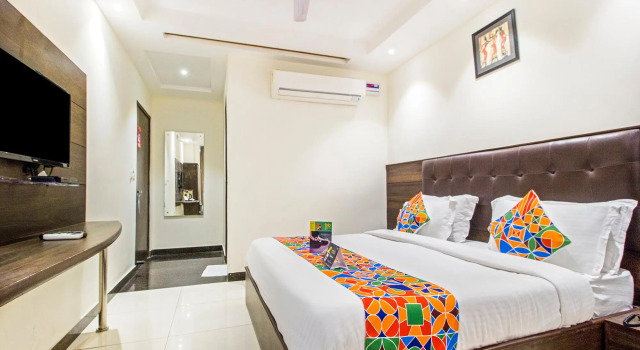 FabHotel Le Continental