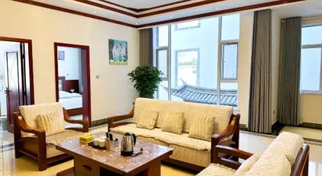 Люкс Deluxe Dali Hesheng Yinghua Inn (Ideal Bang Branch)