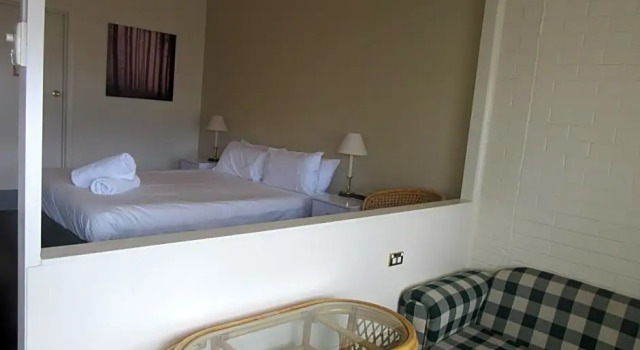 Номер Deluxe Abel Tasman Airport Motor Inn
