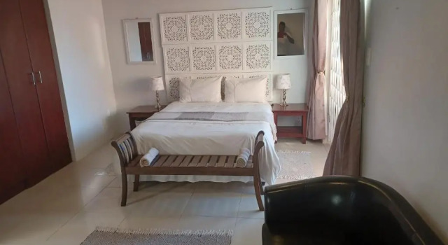 Люкс Summerstrand self catering for two