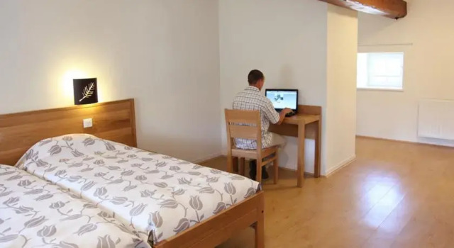 Village Vacances Là O, Забронировать Отель Ле Брюжерон Пюи-де-Дом