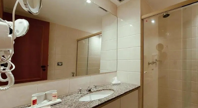 Четырёхместный номер Superior с балконом Anna Suites Ipanema by Arena Hotéis
