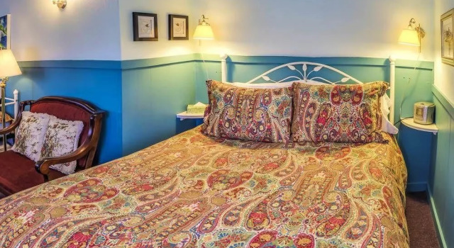 Blue Moon House ~ Just Five Blocks From Osf!, Prenota Casa vacanze Ashland 