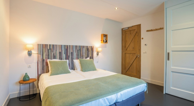 Luxury Villa With Sauna for 12, Reserva ahora Villa Hoteles en Islas Frisias con aparcamiento, Aparcamiento