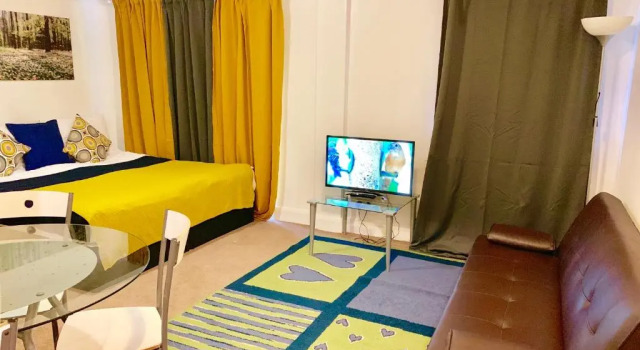 2 Bedrooms Modern Central London Apartment, Full Kitchen, 5 minutes Tube Station, Забронировать Апартаменты/квартира Отели Большого Лондона с завтраком, Завтраки