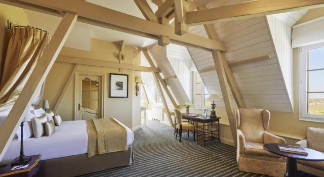 Полулюкс Château Hôtel Grand Barrail