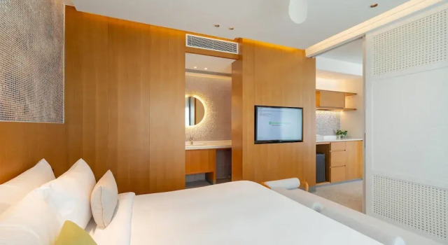 Двухместный люкс с доступом к бассейну Deluxe Wyndham Garden Phuket Kamala