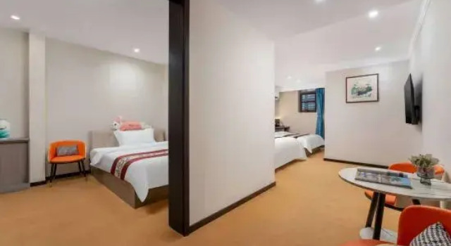 Люкс Deluxe Left Bank Hotel (Qihe County Oulebao Marine Polar World)