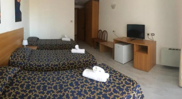 Camera tripla Standard Hotel Villa Strassoldo "Ex Attianese Hotel Restaurant"