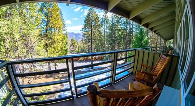 Номер Standard с видом на горы Narrow Gauge Inn
