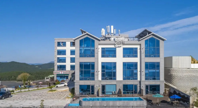 Yeosu Sunset Hostel and Pension