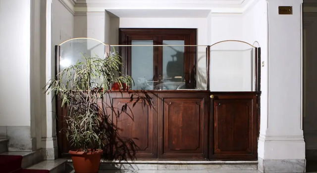 New Moon Guesthouse, Забронировать Отель Отели Рима с парковкой, рядом с Универмаг La Rinascente, Парковка
