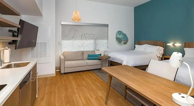 Номер Standard Element by Marriott Denver International Airport