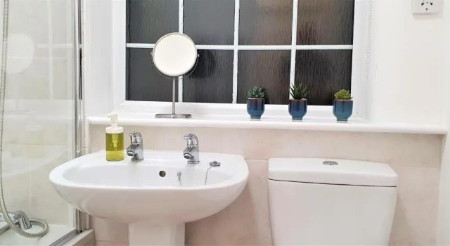 Shakespeare Views - Modern Northampton Apartment, Varaa Huoneisto Asunnot kohteessa Merseyside, Huoneisto