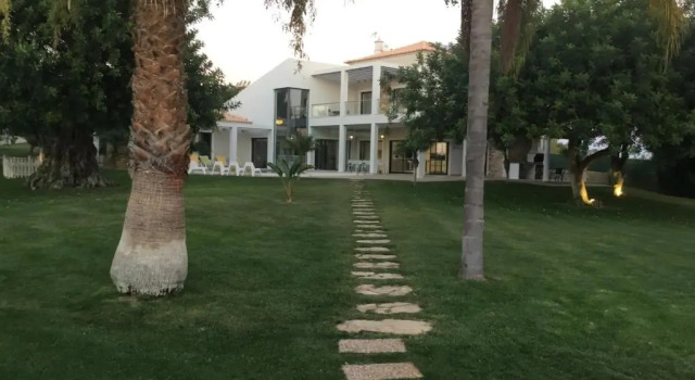 Коттедж Family Country House