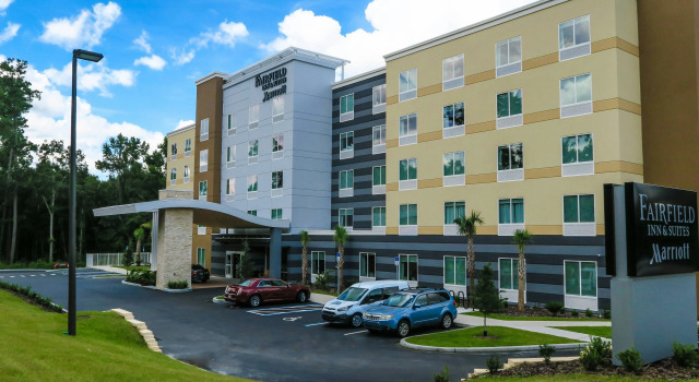 Fairfield Inn & Suites by Marriott Gainesville I-75, Rezerwuj Hotel Hotele 3-gwiazdkowe w Gainesville, 3*