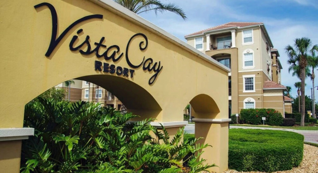 Stylish and Accessible in Vista Cay With Lake View - 3bd/2ba Condo 3vc114