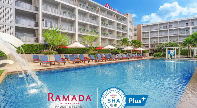 Двухместный полулюкс Ramada by Wyndham Phuket Deevana