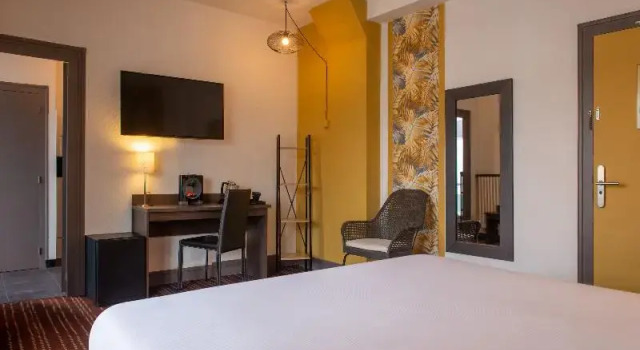 Двухместный номер Premium с балконом The Originals City, Hôtel de lEurope, Saint-Nazaire