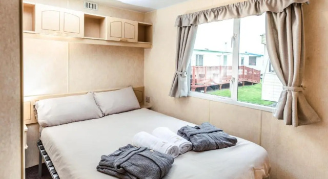 Kings Caravan - Family Groups Only - Very Quiet Park