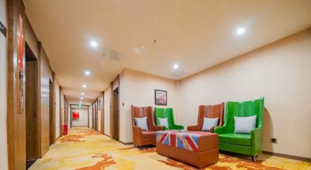 James Joyce Coffetel, Boek Hotel Hotels in Chengdu met parkeren, Parkeren