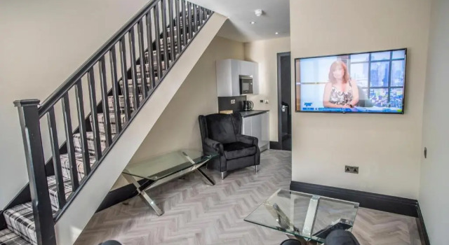 Deluxe Apartment Hotel 21