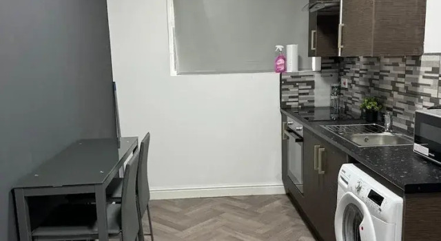 1-bed Apartment in Clifton Nottingham, Boek Appartement Hotels in Nottinghamshire met parkeren, Parkeren