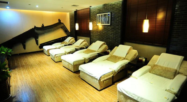 Lanting Fashionable Hotel, Prenota Hotel Hotel a Henan con parcheggio, Parcheggio