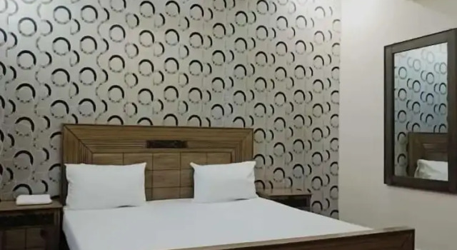 Light Family Couple Guest House